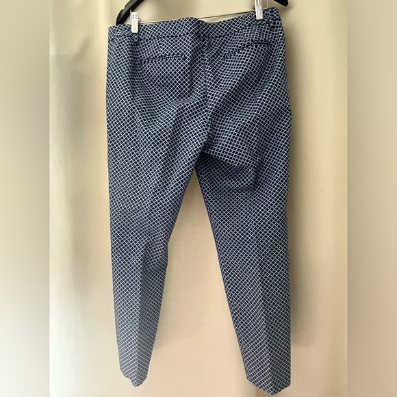 Willi Smith Women’s sizes 10 crop pants - Picture 2 of 4